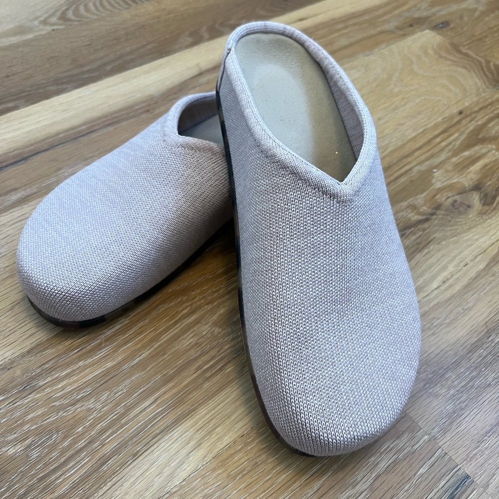 Rothy’s Blush Pink Clogs Size 10